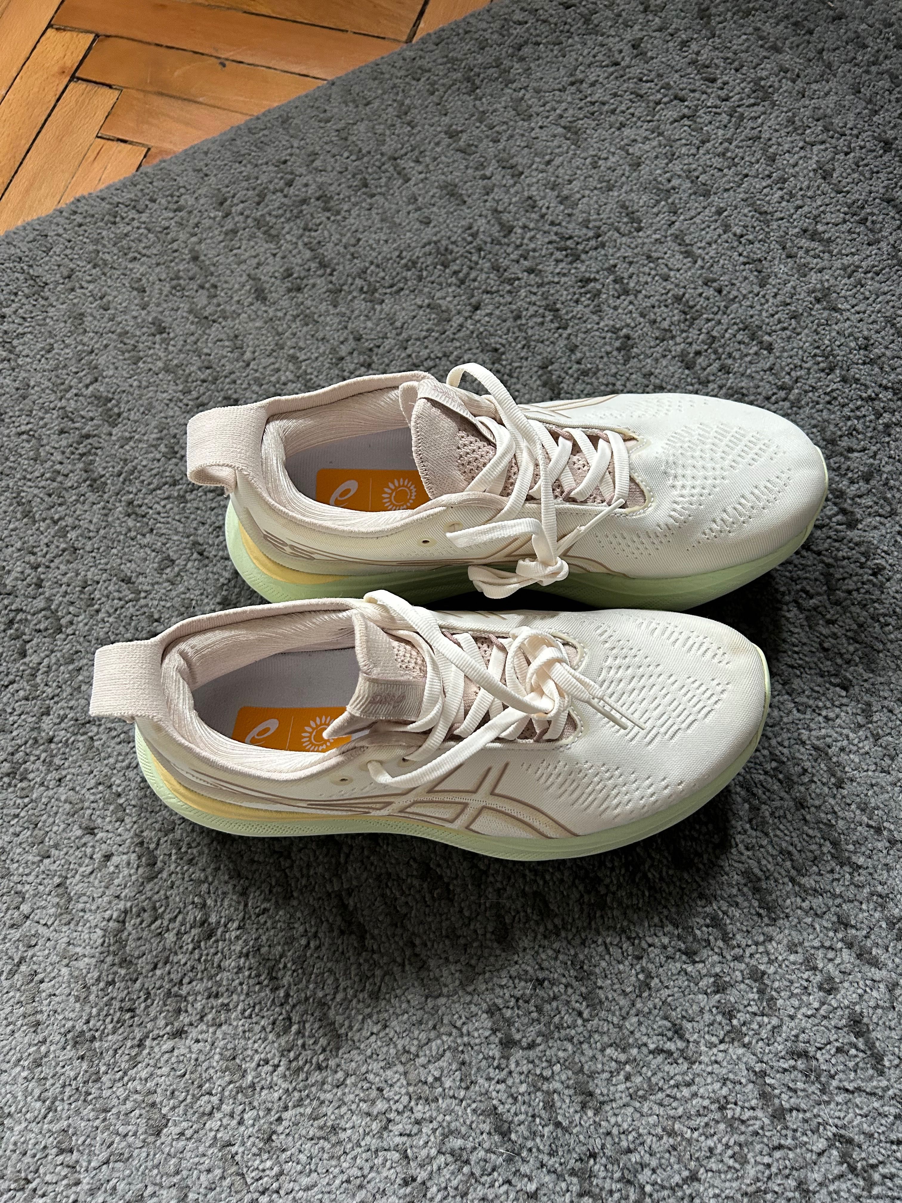 Маратонки asics gel nimbus