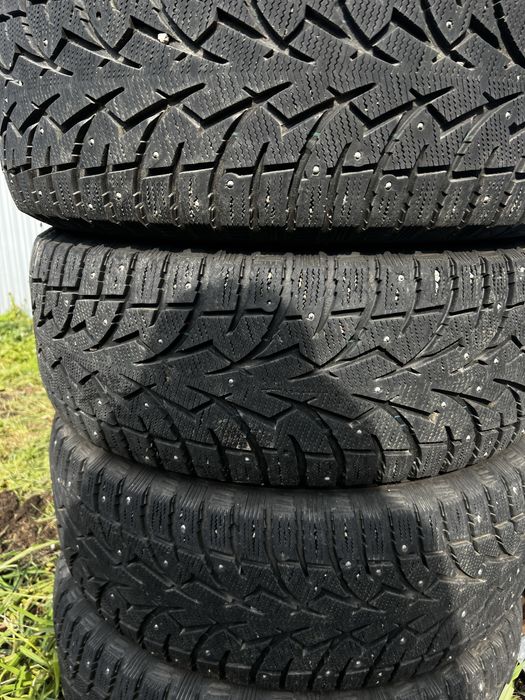 Продам зимнии шины 275/65/р17