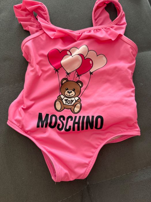 Бански на Moschino