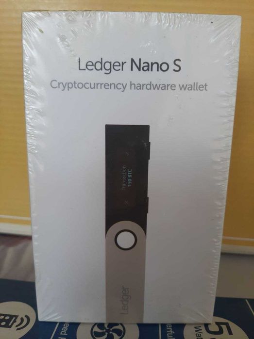 Криптокошелёк Ledger Nano S  новый в упаковке.