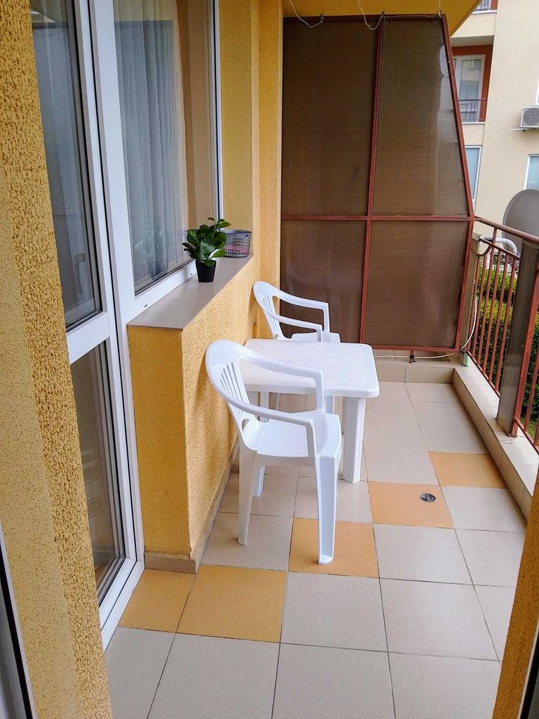 Дава се под наем Двустаен апартамент в Варна, Бриз - 60 кв.м за 418.2 € - Снимка #13