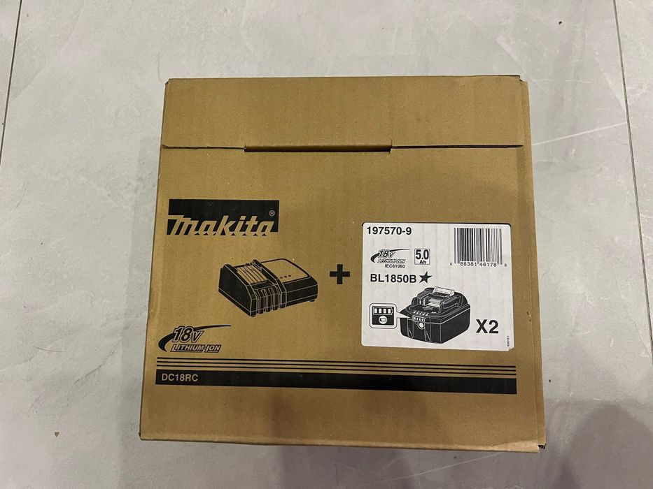 Încărcător + 2 acumulatori Makita bl1850b