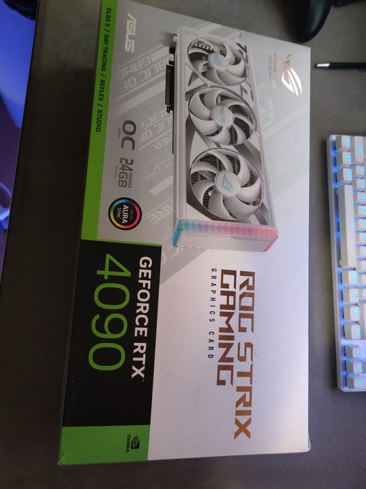 Placa video Asus rog strix Rtx 4090 OC