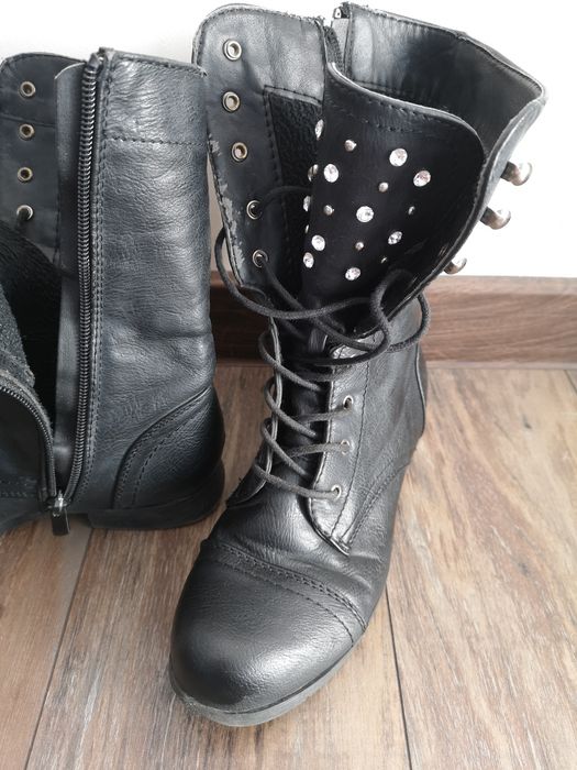 Дамски боти с камъчета