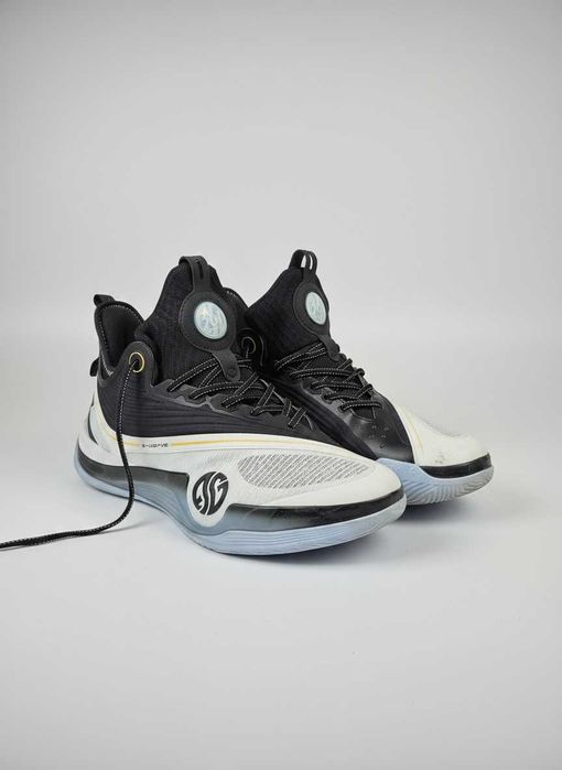 Баскетболни маратонки 46р