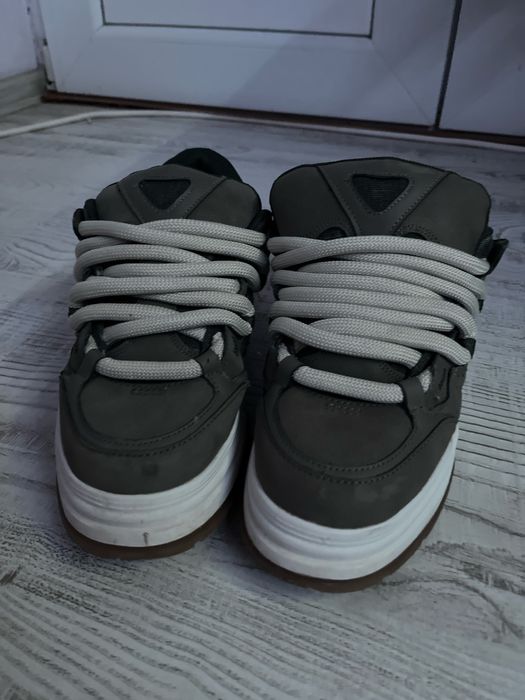 Vand adidasi Bershka