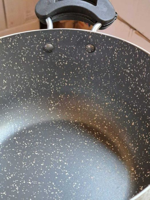 Lichidare de stoc –Set de oale, doar 199 lei!