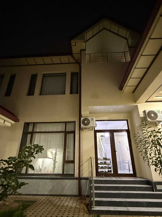 Юнусабад Гулистон. Таййор Эвро котедж 2-сот 5-хона. Сотилади.