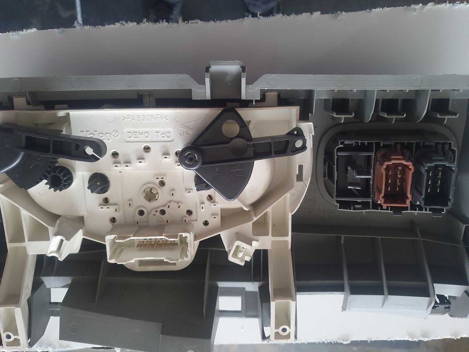 Renault Trafic  Panou control temperatura