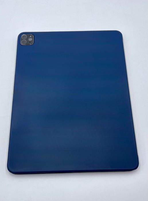 iPad Pro 12.9-inch (6th Gen) Wi-Fi + Cellular /Apple Magic Keyboard