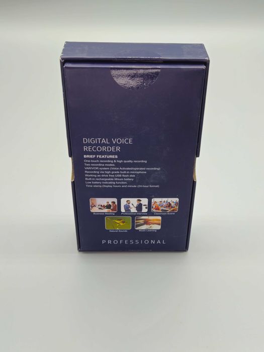 Дигитален диктофон M11 с метален корпус, FM радио и гласово активиране