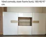 Vand comoda in stare foarte buna