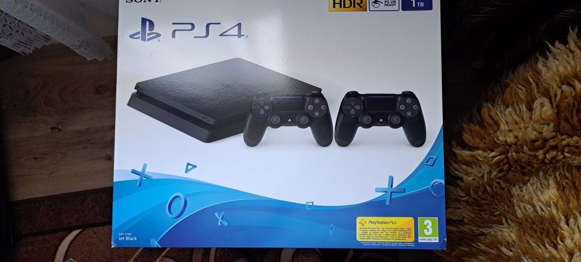 PlayStation 4 Slim 1TB PS4 ПС4 + 2 джойстика + 3 игри