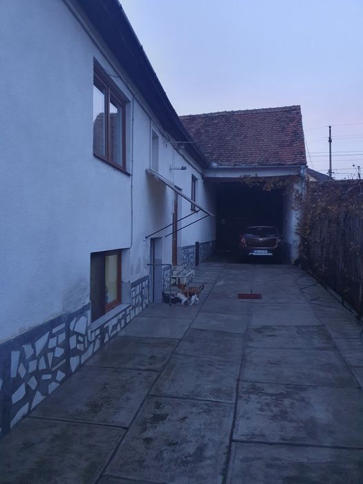 Vand sau schimb casa individuala Sura Mare 190 mp utili ,885 mp teren