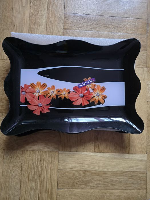 Големи десертни чинии