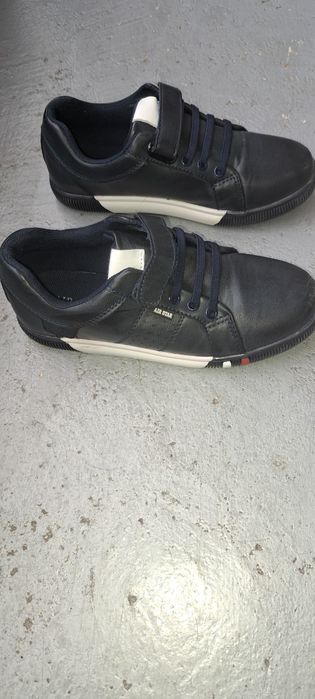 Маратонки и обувки