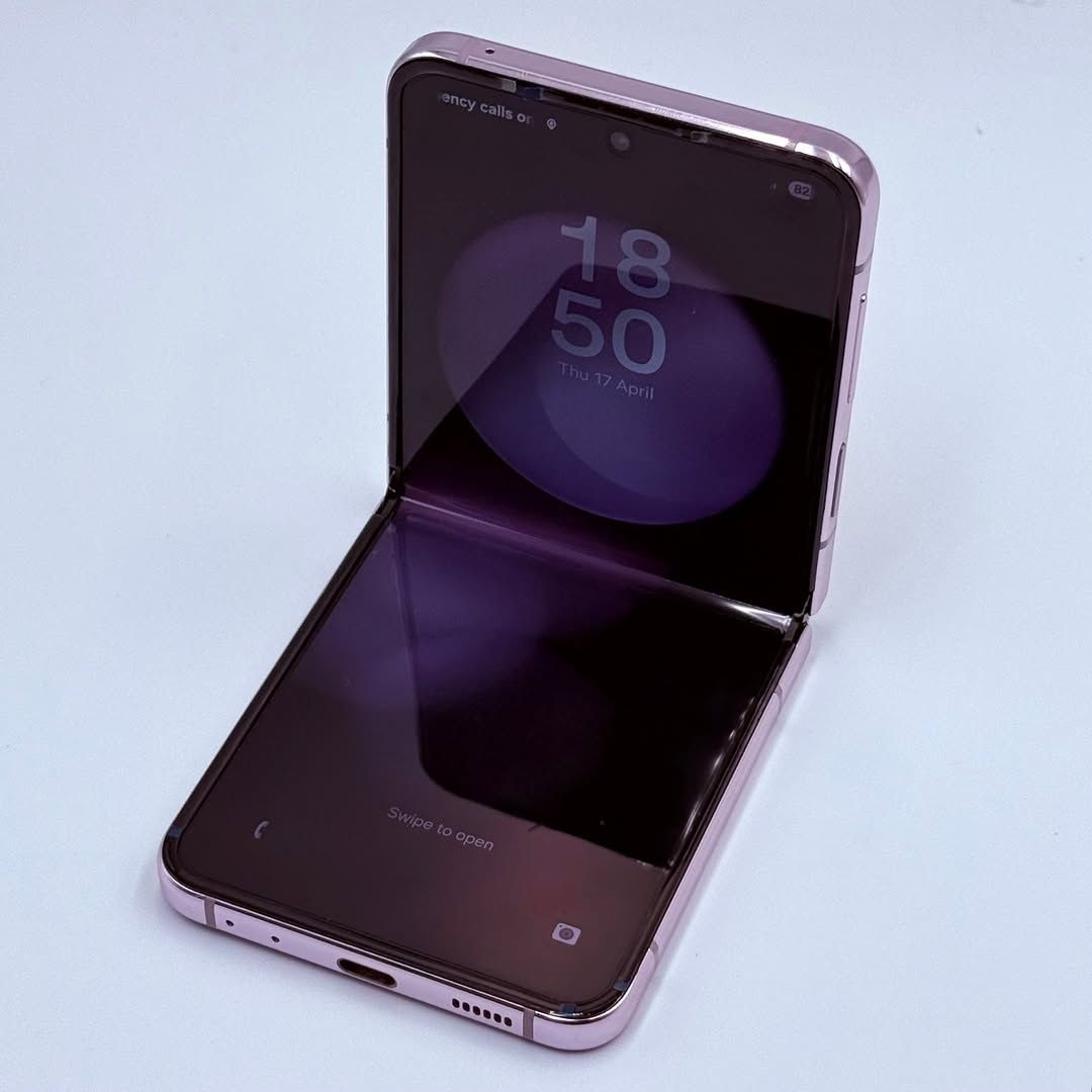 Samsung Z flip 5 8/256Gb ideal