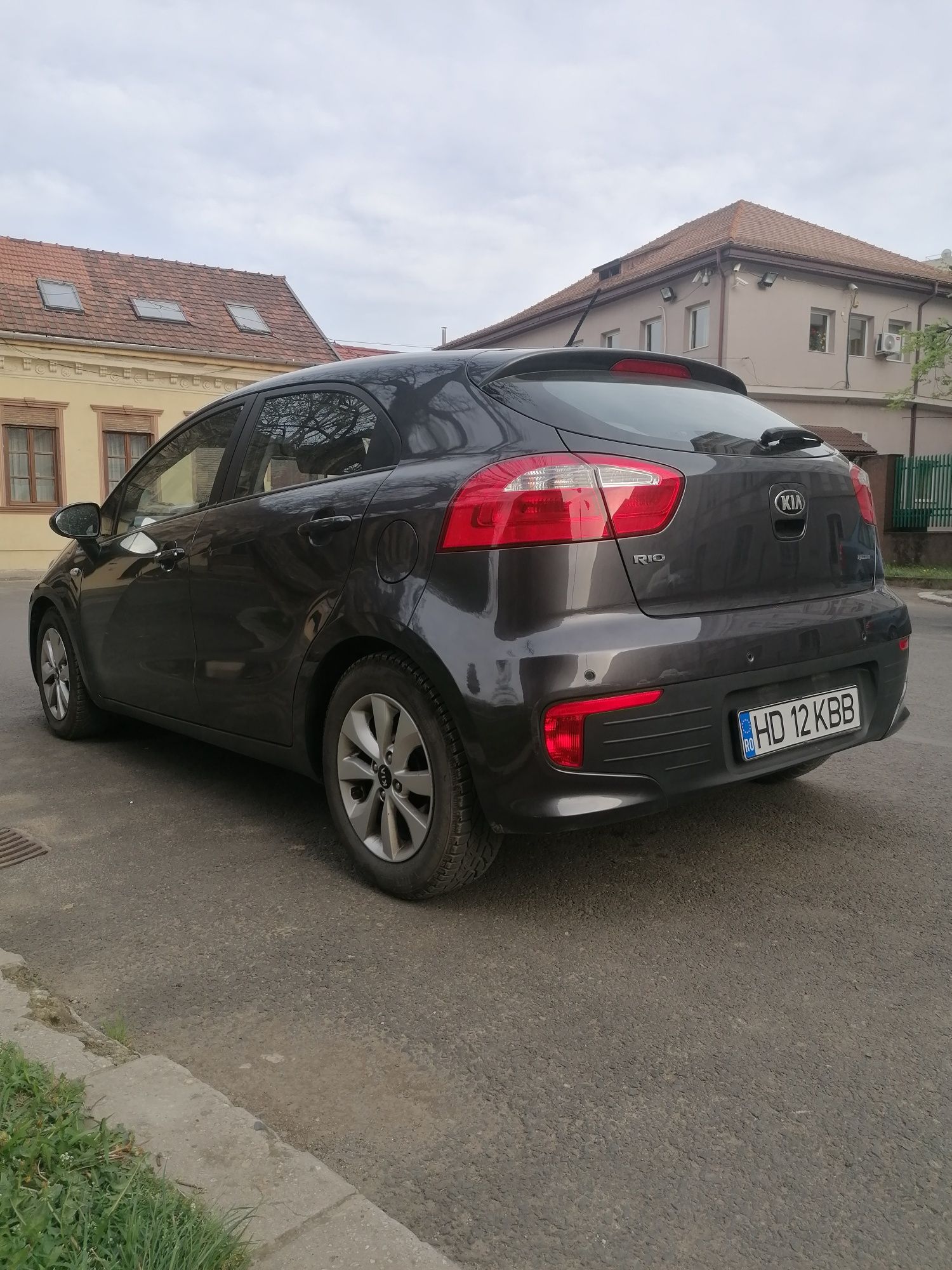 Vand Kia Rio 2015