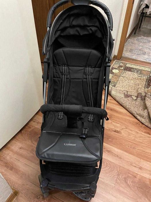 Продам прогулочную коляску