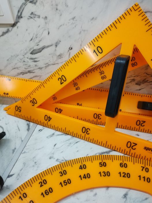 Училищен комплект