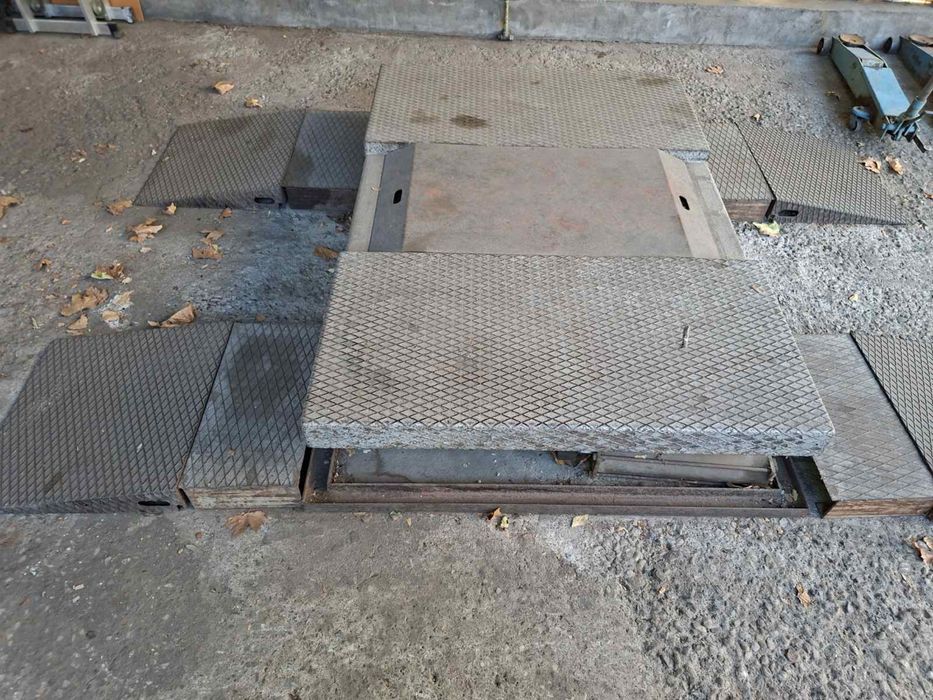 Подемник за коли