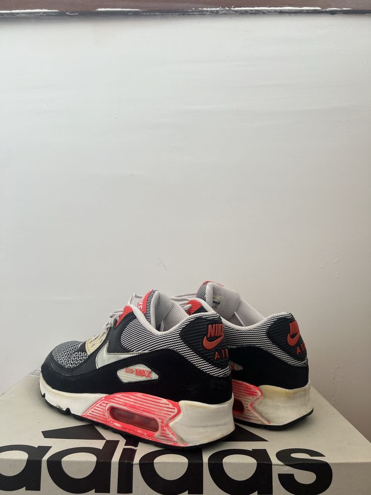 Nike Air Max 90 LE GS ‘Black Metalic Silver