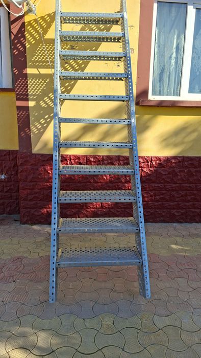 scarii metalice zincate exterioare și pentru incendii , platforme, pod