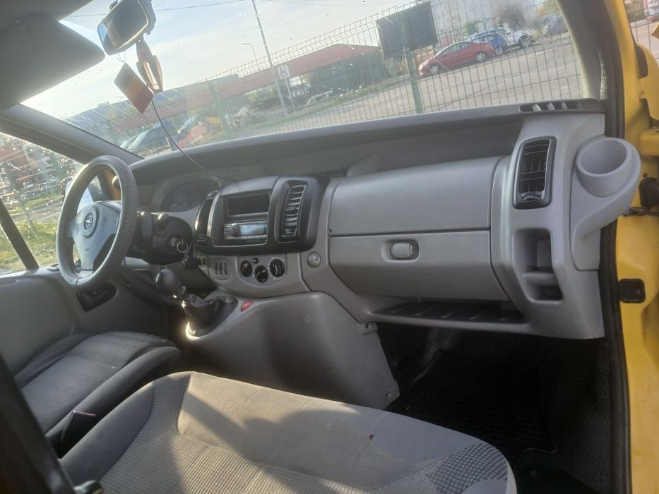 Opel vivaro af 2008 motor 2l