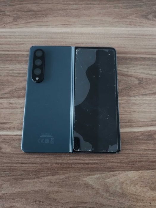 Samsung Galaxy Z Fold 4 pentru piese