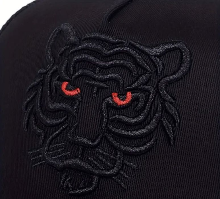 Șapcă tigrul model 3d