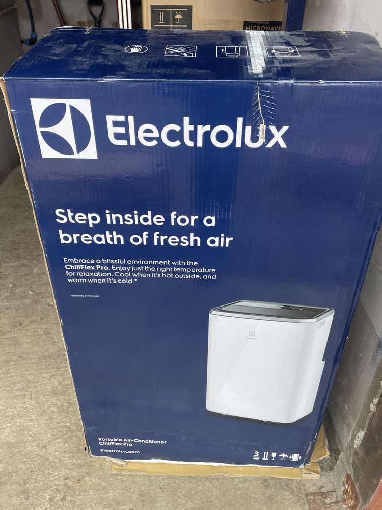 Aer conditionat portabil/mobil Electrolux  , model EXP34U338HW