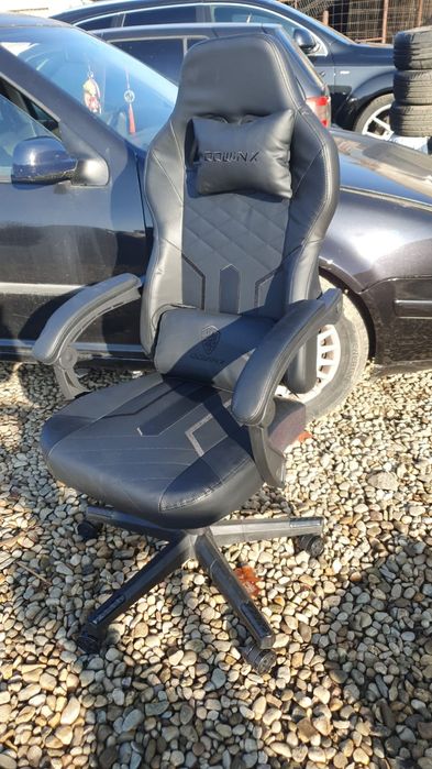 Scaun de birou cu vibrati în perna preț 500 lei nou