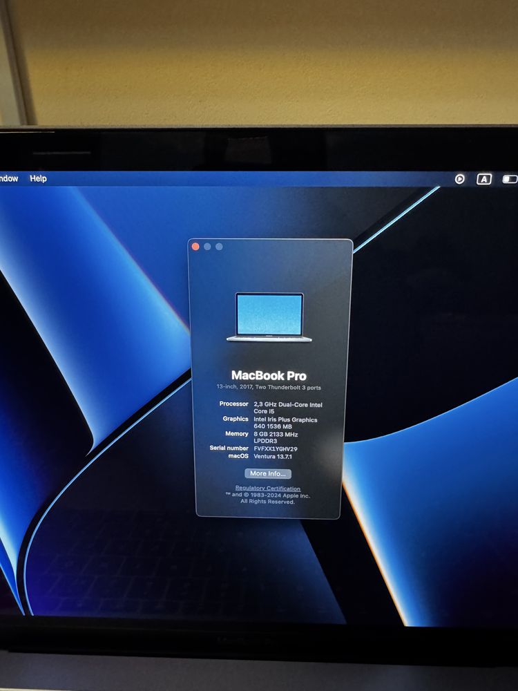 Macbook pro 2017 8/256