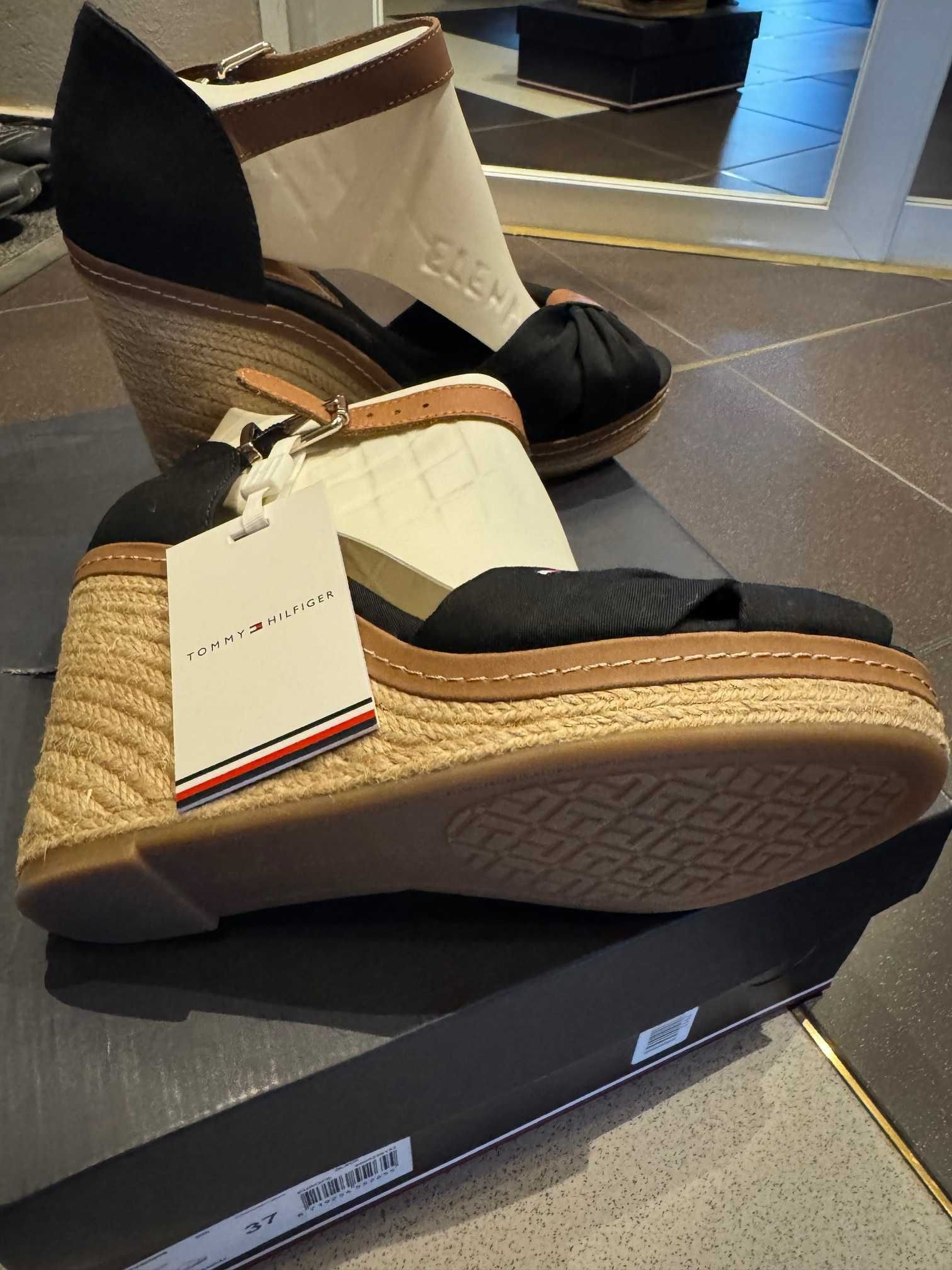 Сандали на платформа Tommy Hilfiger
