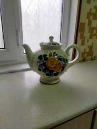Продам 3 литровый фарфоровый чайник (СССР)