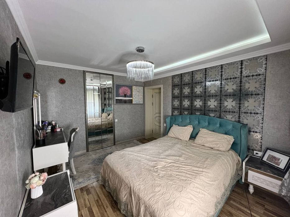 Продаётся Квартира 3в4/4/4 на Ц-2 Алайский Ор-р 17 школа