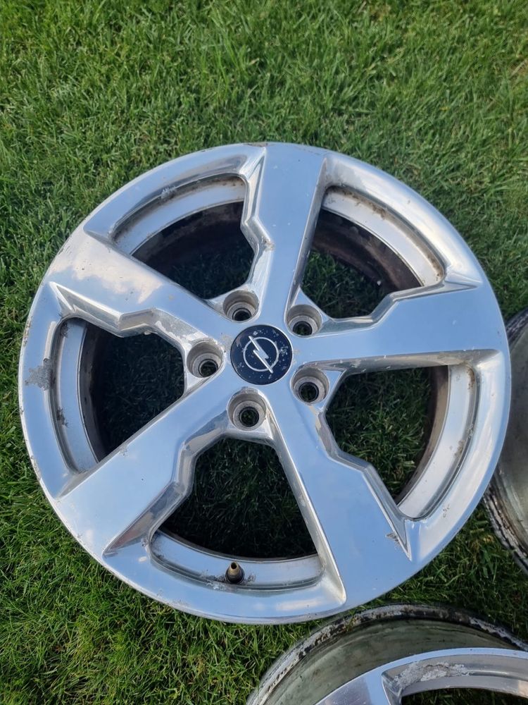 Vând un set de jante 5x115 R17X7J ET38 Chevrolet Volt/ Opel Ampera