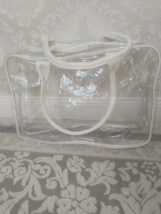 Продается прозрачная сумка, шапка для бани, скраб для тела тряпочка.