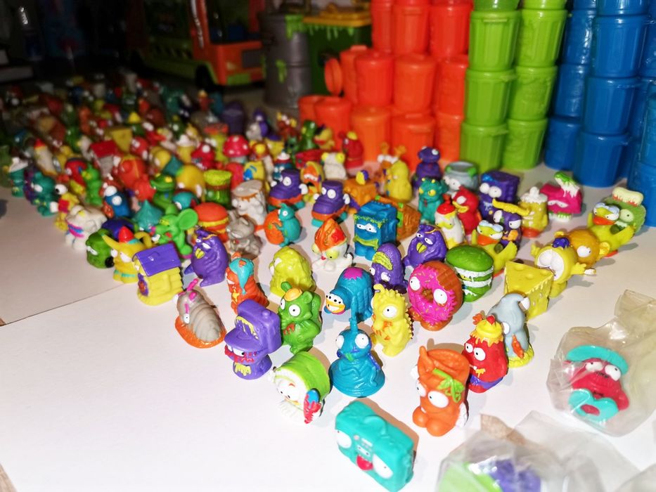 Trash Pack Lot + Junk Jewellery limiteted edition