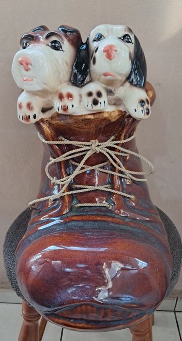 Кашпа в формата на  обувка