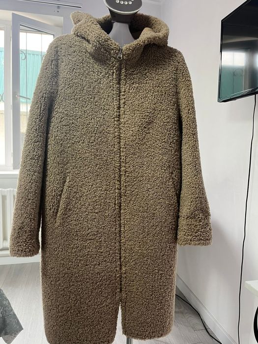 Продаю одежду зимние,летние