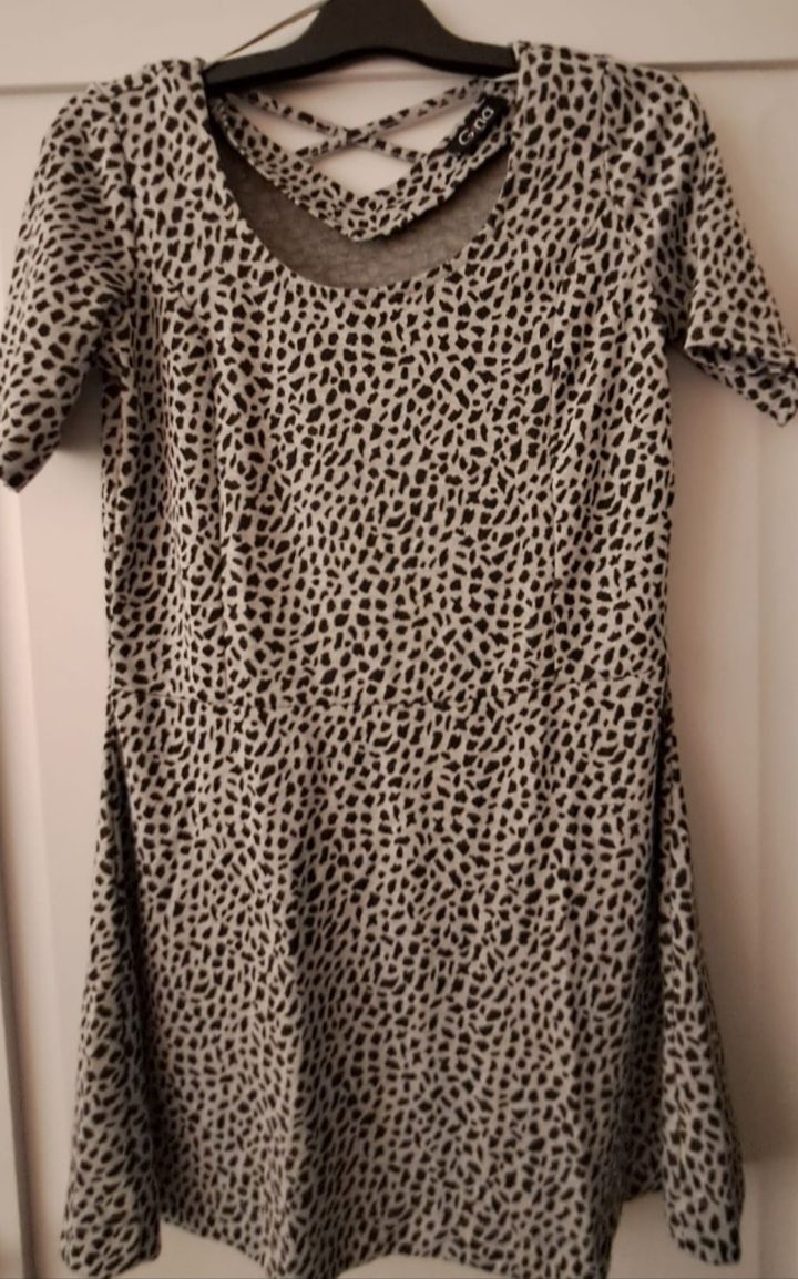 Rochie animal print mărimea M