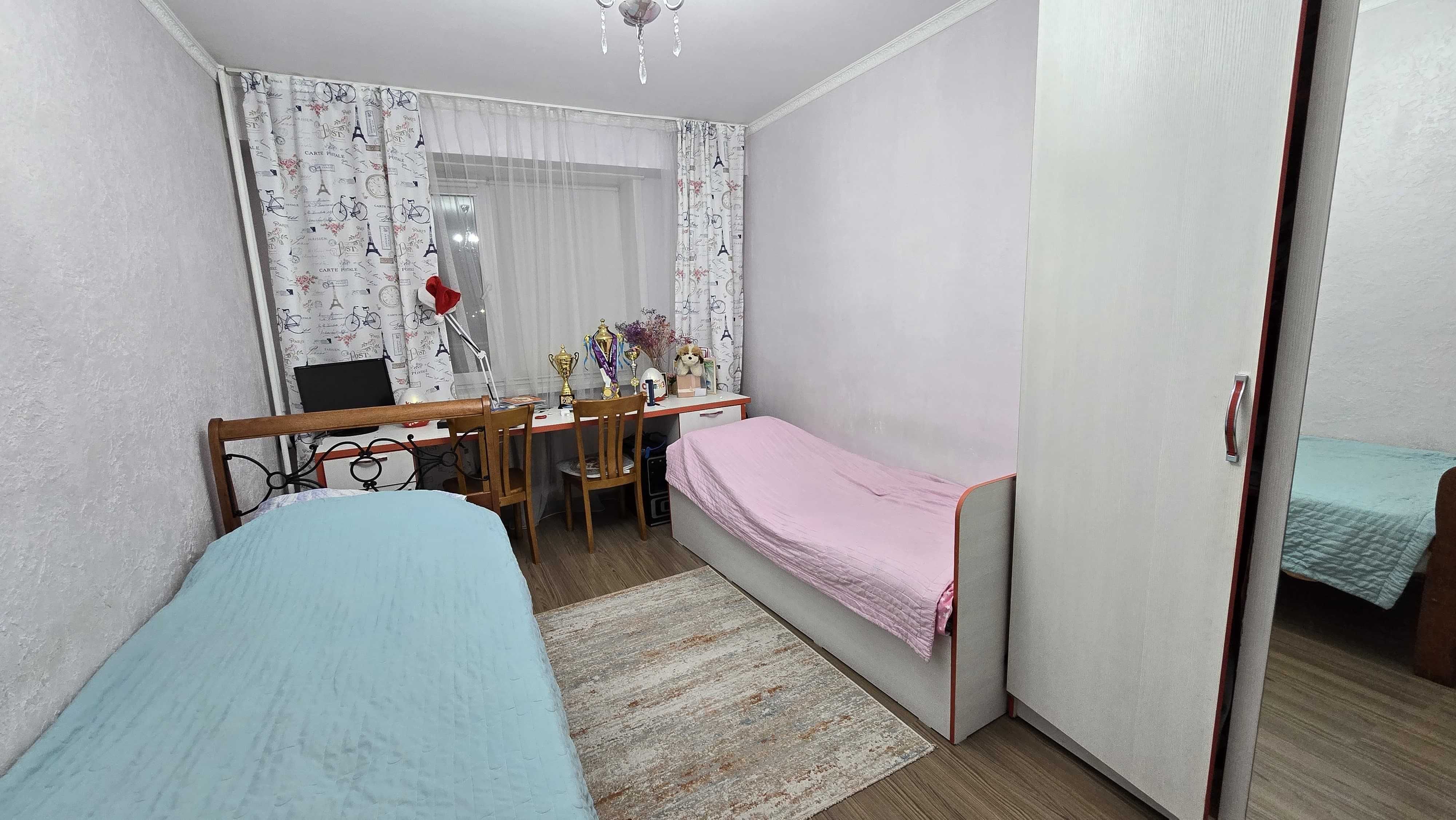 Продам  просторную , с ремонтом трехкомнатную в Сарыарке
