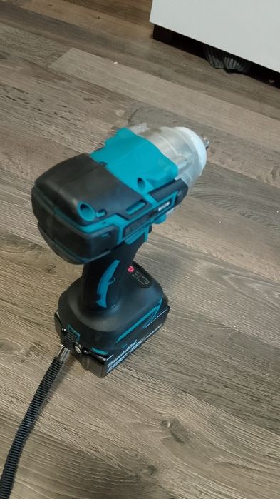 Impact  înșurubat Makita  DTW 600