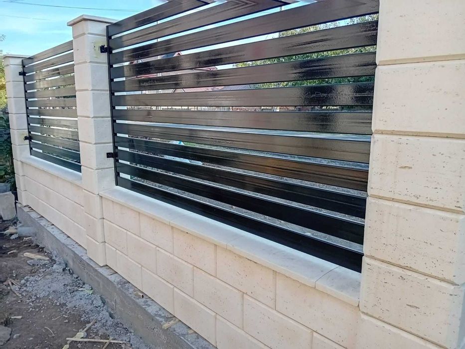 Garduri de diferite modele (sipca metalica, jaluzele, tabla plasa BCA)