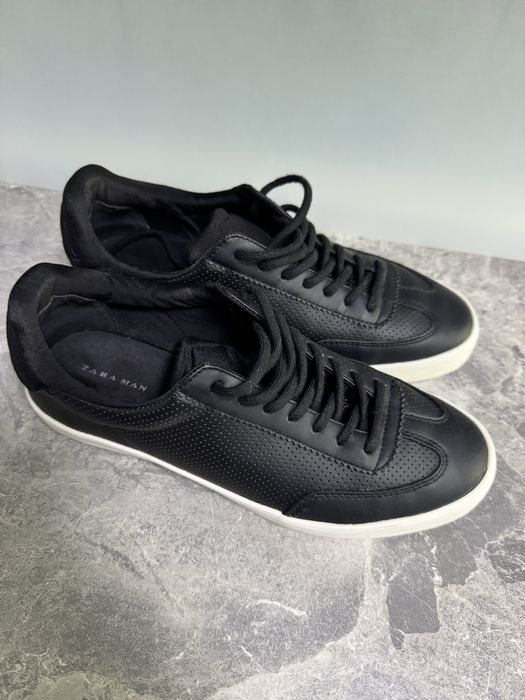 tenisi zara 39 barbati stare buna