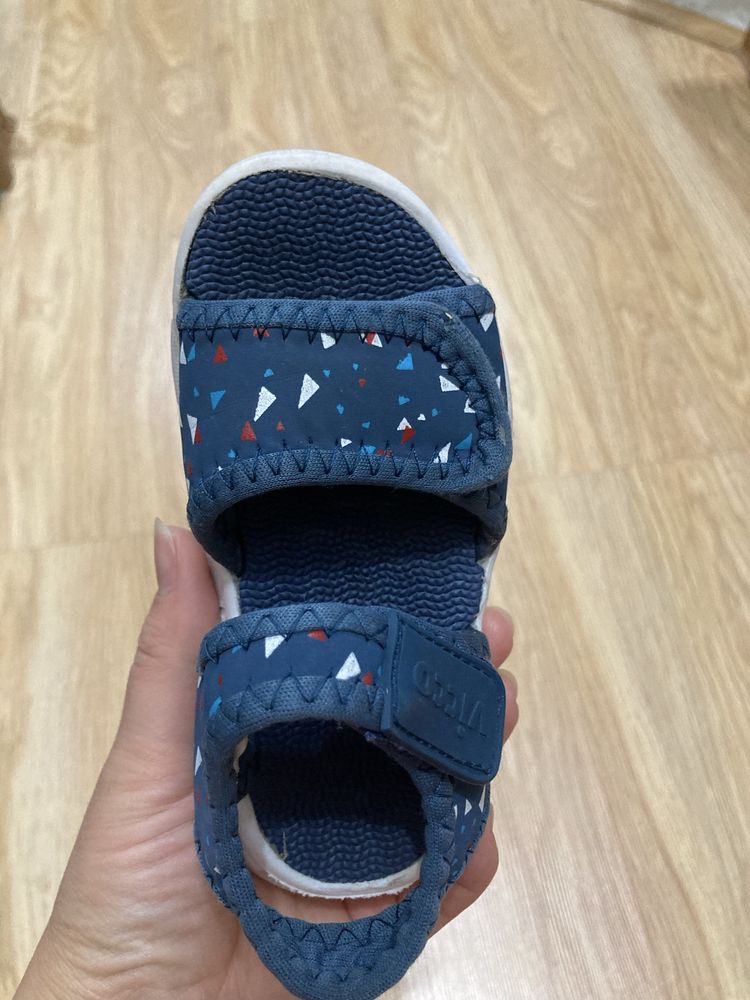 Сандали детские