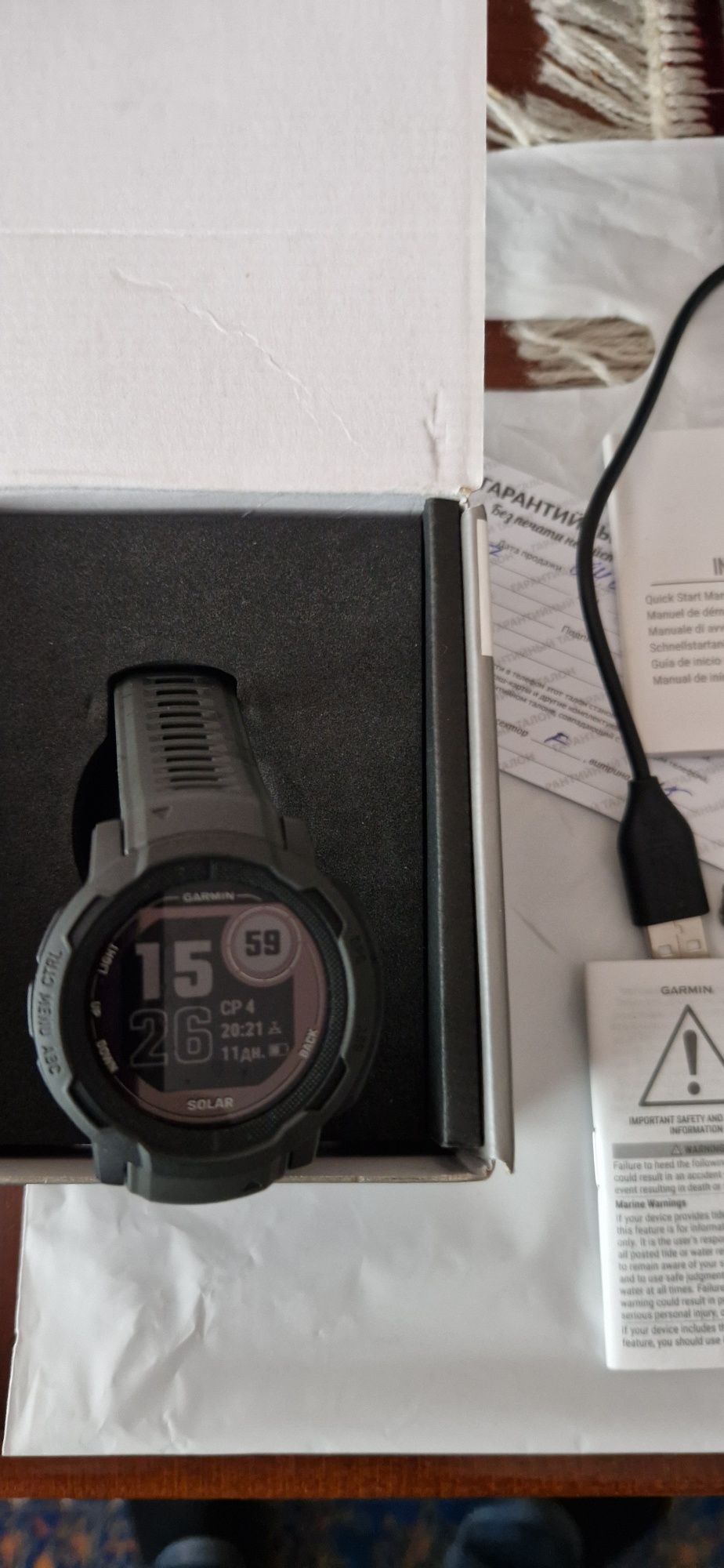 Garmin Instinct 2S Solar Smart часы
