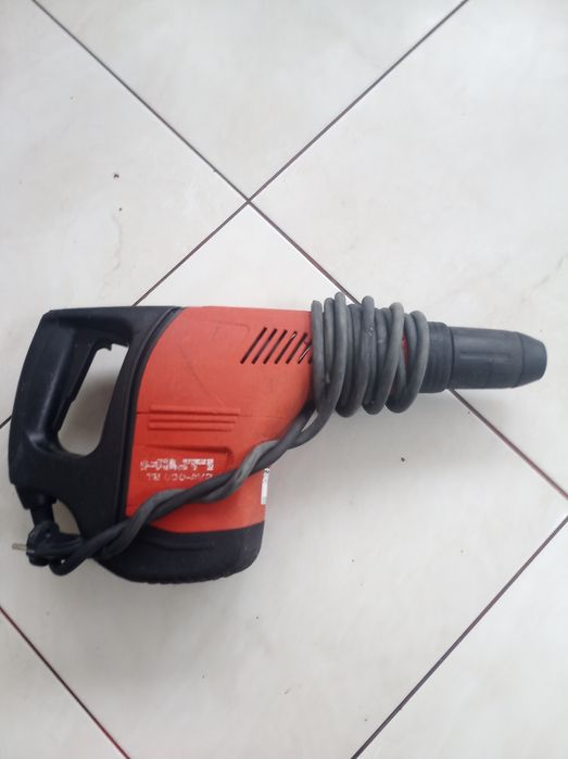 Scule HILTI si Milwaukee