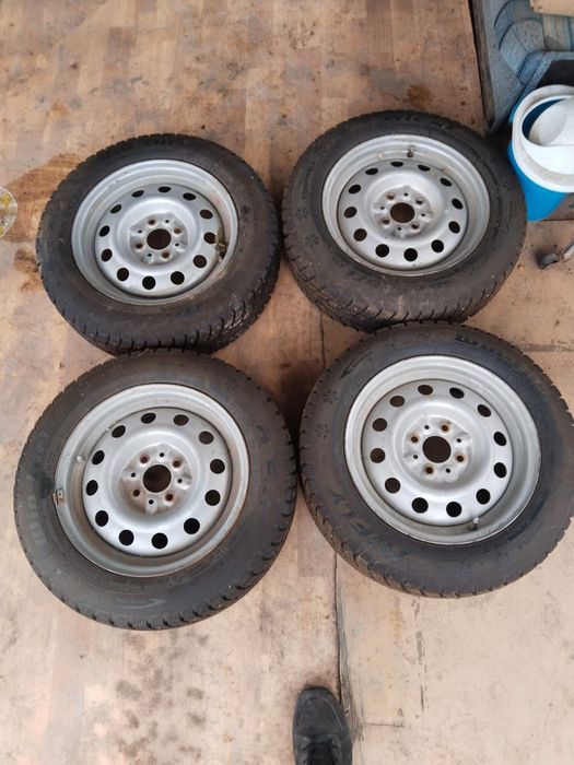 Продам колёса, отъездили 1 сезон,.
